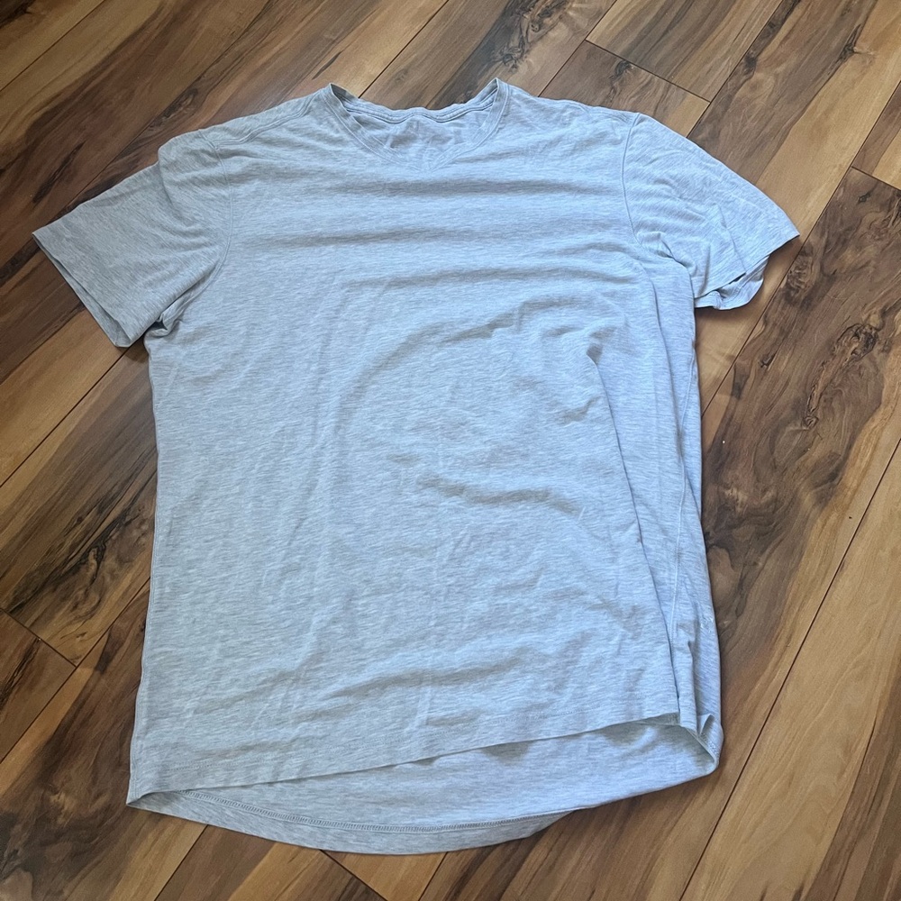 Lululemon tee